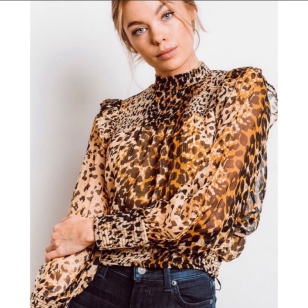 Free People Roma Leopard Animal Printed Ruffle Blouse NWT Size Medium Chic Cute